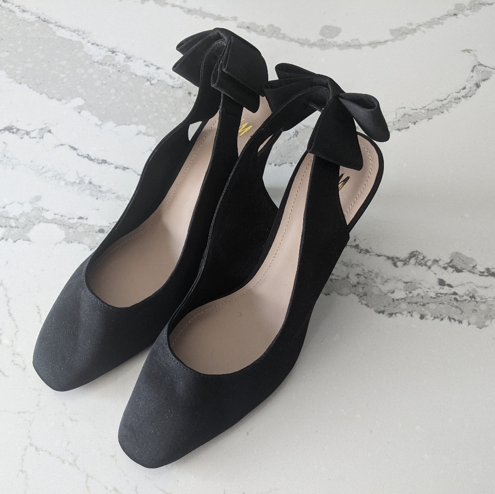 NWOT H&M sling back heels with bows